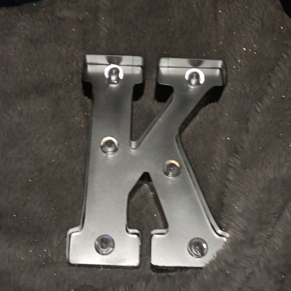 K shape letter light